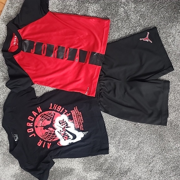 boys Jordan 3 piece set size  ( 6-7) - Picture 1 of 4